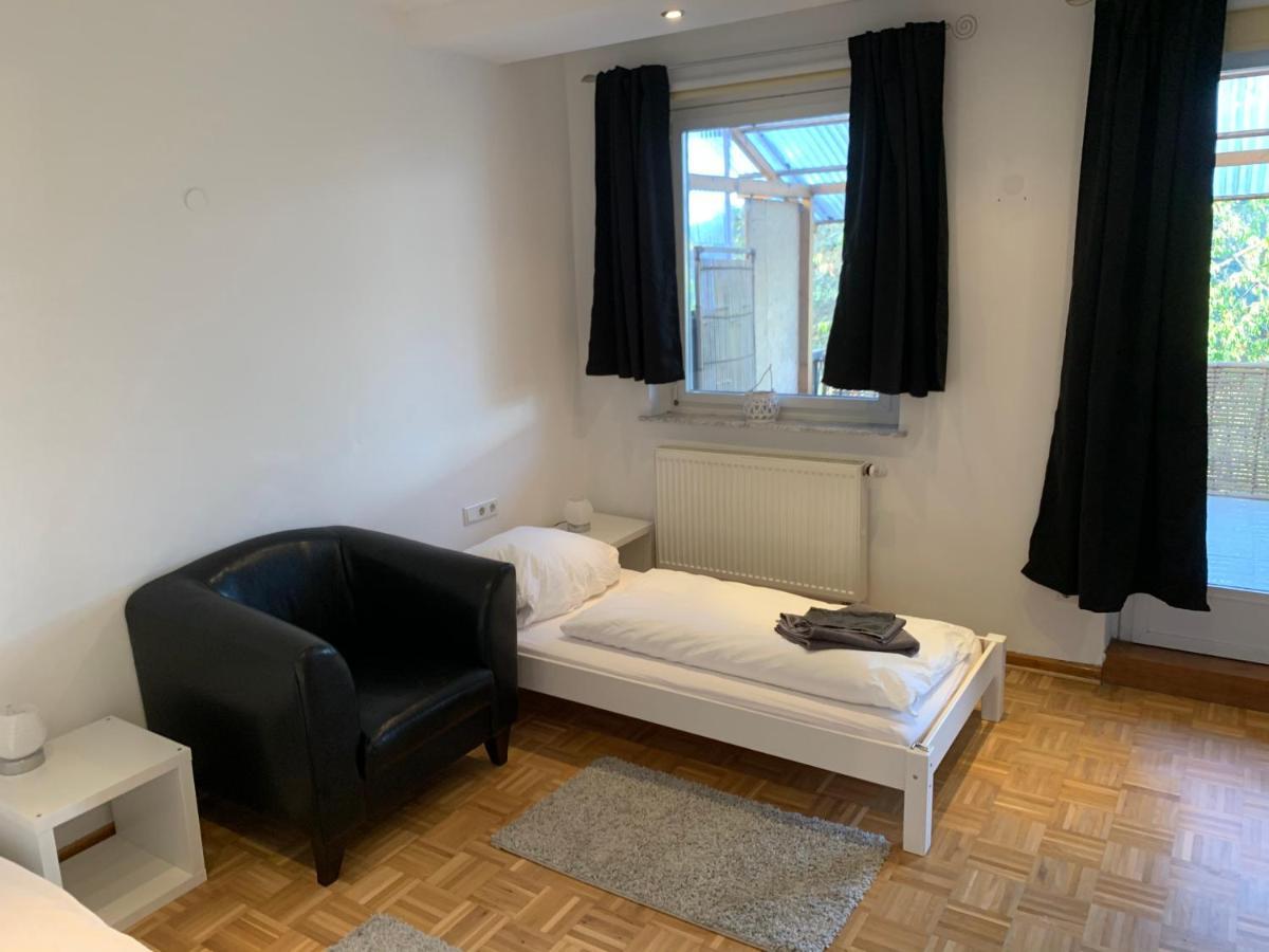 Aschaffapartment 4 Schlafzimmer Bis 10 Personen Bei Aschaffenburg Alloggio in famiglia