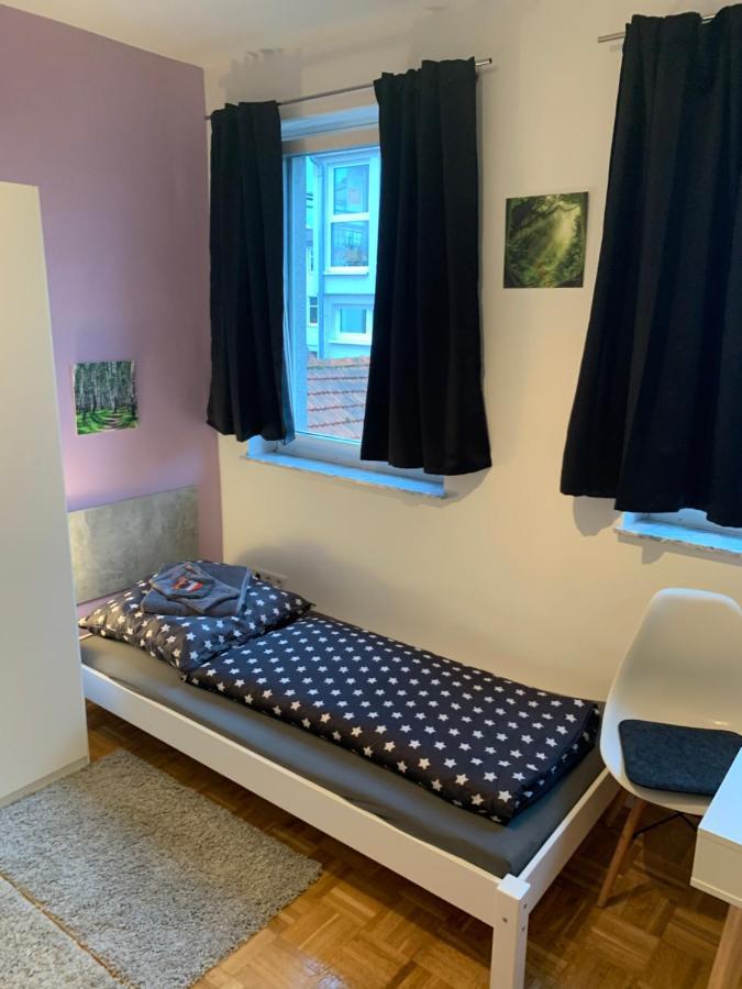Alloggio in famiglia Aschaffapartment 4 Schlafzimmer Bis 10 Personen Bei Aschaffenburg Mainaschaff